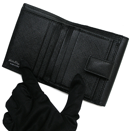 Ferragamo(��󰡸�) 22 A926 ���� ��ġ�� �ΰ� ���ǾƳ� 3�� ������ �̹���2 - ���̺��� �߰���ǰ