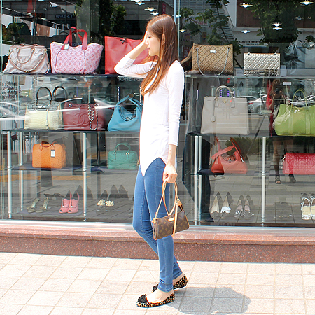 Louis Vuitton(���̺���) M95567 ���׷� ĵ���� ���� Ŭ��ġ 2WAY �̹���6 - ���̺��� �߰���ǰ