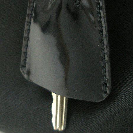 Prada(�����) �ж�� �ΰ� �к긯 ��Ʈ�� �̹���4 - ���̺��� �߰���ǰ