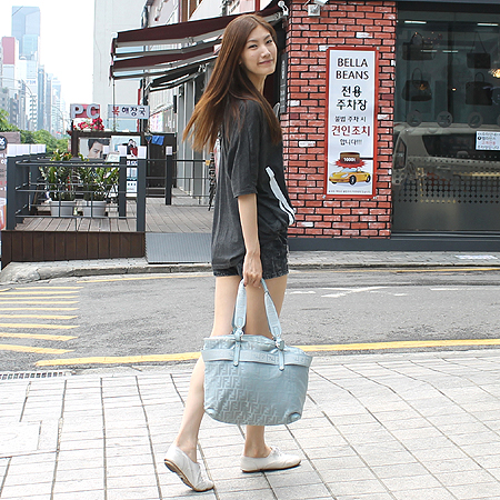 Fendi(���) �к긯 �ΰ� ��� ����� �̹���7 - ���̺��� �߰���ǰ