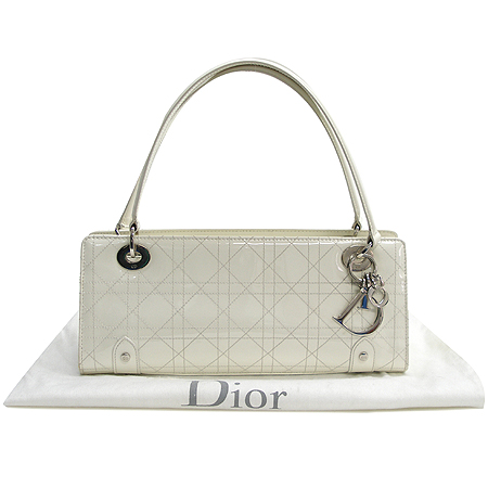 Dior(ũ����î���) VRN44590 ��� ���̴�Ʈ ���� ��Ʈ�� �̹���5 - ���̺��� �߰���ǰ