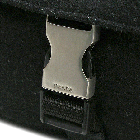 Prada(�����) �к긯 ������ ������ ũ�ν��� �̹���3 - ���̺��� �߰���ǰ