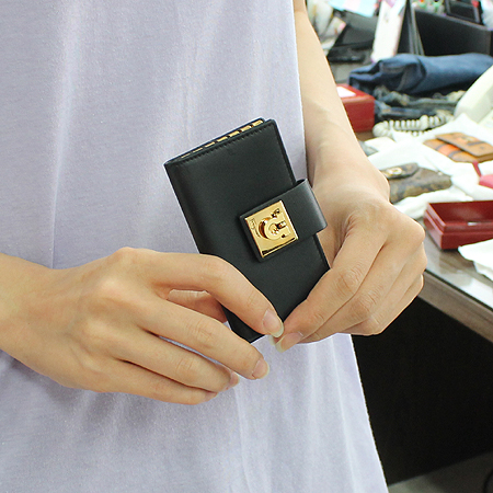 Ferragamo(��󰡸�) 22 1285 ���� ��ġ�� Ű���̽� �̹���6 - ���̺��� �߰���ǰ