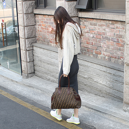 Fendi(���) 8BN158 FF �ΰ� �ڰ��� ��ī ����� �̹���6 - ���̺��� �߰���ǰ