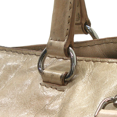 Prada(�����) BR4617 VITELLO SHINE(���ڷ� ����) CIPRIA ���� ��Ʈ�� + ��� ��Ʈ�� �̹���4 - ���̺��� �߰���ǰ