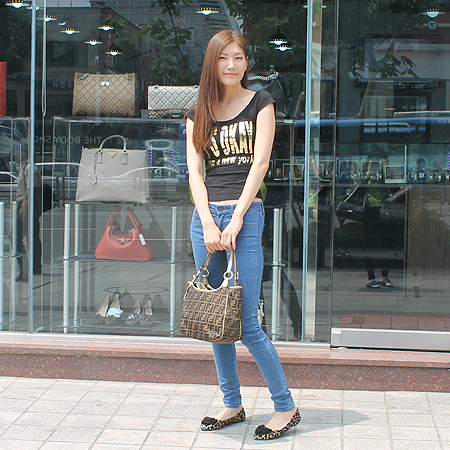Fendi(���) 8BH156 FF�ΰ� �к긯 ��ī ����� [�б�������] �̹���6 - ���̺��� �߰���ǰ