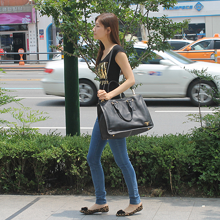 Prada(�����) BN2137 ���� �ΰ� ��� ���� ���� ��Ƽġ 2WAY �� �̹���7 - ���̺��� �߰���ǰ