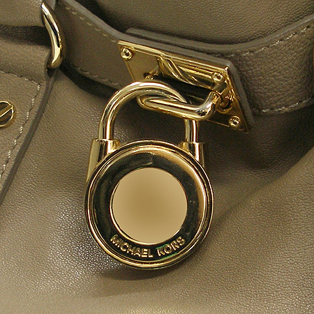 MICHAELKORS (����Ŭ�ھ) �ع��� GOATSKIN (���Ұ���) L������ 2-WAY [�д����] �̹���4 - ���̺��� �߰���ǰ