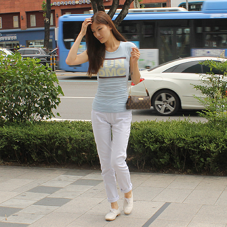 Louis Vuitton(���̺���) M95567 ���׷� ĵ���� ����Ŭ��ġ ����� [�б�������] �̹���7 - ���̺��� �߰���ǰ