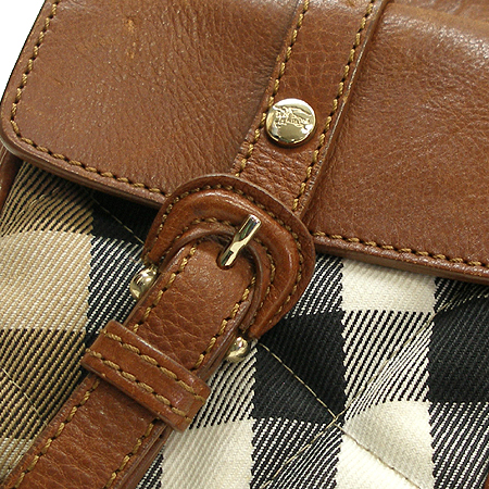 Burberry(������) ���μ� üũ �к긯 ���� ���� Ʈ���� ������ ��� �� ũ�ν��� �̹���3 - ���̺��� �߰���ǰ