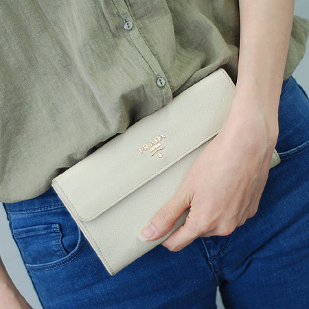 Prada(�����) 1M1133 ���ǾƳ� ������ �̹���6 - ���̺��� �߰���ǰ