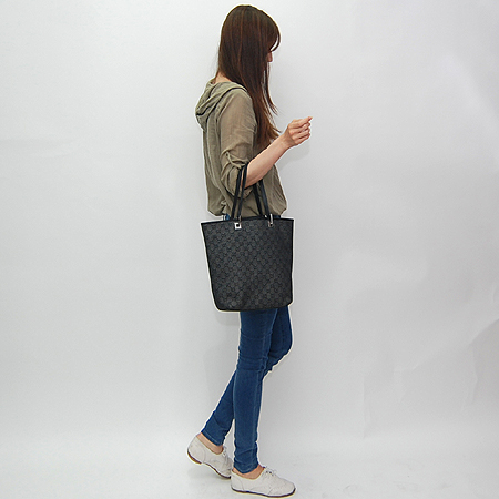 Gucci(����) 31243 GG �ΰ� �ڰ��� �ٰ� ����� �̹���7 - ���̺��� �߰���ǰ