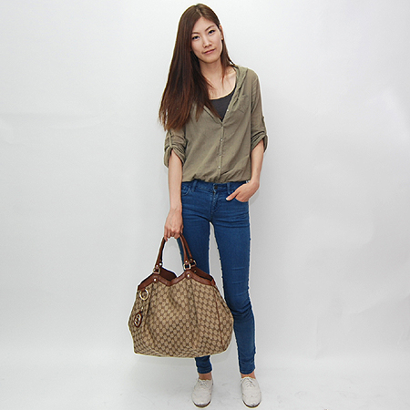 Gucci(����) 211943 GG �ΰ� �ڰ��� ��Ű ����� �̹���6 - ���̺��� �߰���ǰ