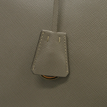 Prada(�����) BN1802 SAFFIANO LUX  ���ǾƳ� ��Ʈ�� �̹���3 - ���̺��� �߰���ǰ