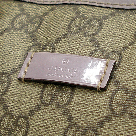 Gucci(����) 193604 GG �ΰ� PVC ������ ��Ʈ�� �̹���4 - ���̺��� �߰���ǰ