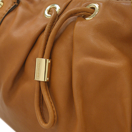 MICHAELKORS (����Ŭ�ھ) MMD5BAOIL ī�� ���� ���� ¡ ��� 2WAY [�д����] �̹���4 - ���̺��� �߰���ǰ