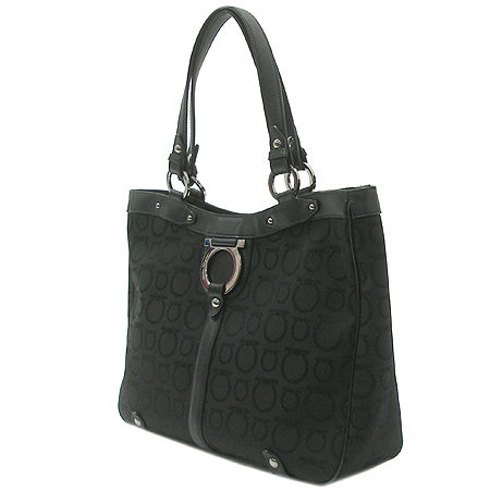 Ferragamo(��󰡸�) 21 6848 ���� ��ġ�� �ٰ� ����� �̹���3 - ���̺��� �߰���ǰ