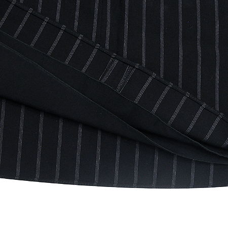 Armani COLLEZIONI(�Ƹ����� �÷�������) ��ĿƮ �̹���2 - ���̺��� �߰���ǰ