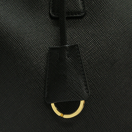 Prada(�����) BN1802 SAFFIANO LUX ���� ���� ��Ʈ�� [�б�������] �̹���4 - ���̺��� �߰���ǰ