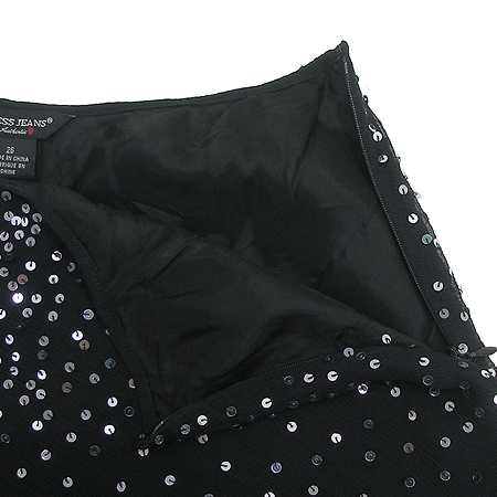 Guess(�Խ�) ��ĿƮ �̹���2 - ���̺��� �߰���ǰ