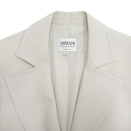 Armani COLLEZIONI(�Ƹ����� �÷�������) ���� �̹���2 - ���̺��� �߰���ǰ