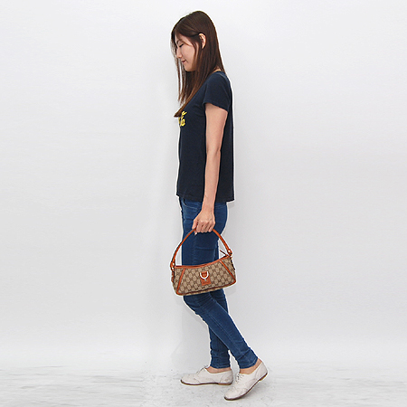 Gucci(����) 130939 GG �ΰ� �ڰ��� �Ŀ�ġ ����� �̹���7 - ���̺��� �߰���ǰ