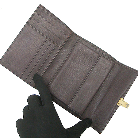 Prada(�����) ���� ���ǾƳ� ����ΰ� ������ �̹���3 - ���̺��� �߰���ǰ