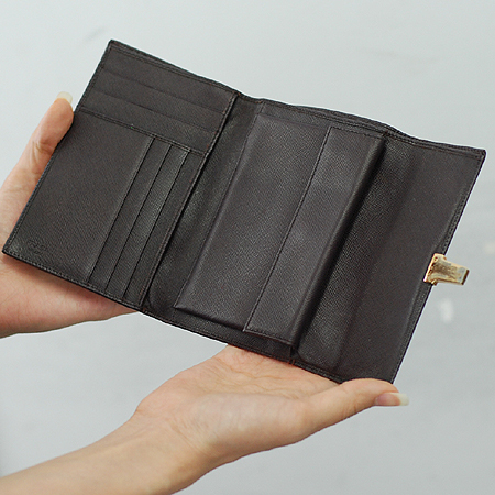 Prada(�����) ���� ���ǾƳ� ����ΰ� ������ �̹���7 - ���̺��� �߰���ǰ