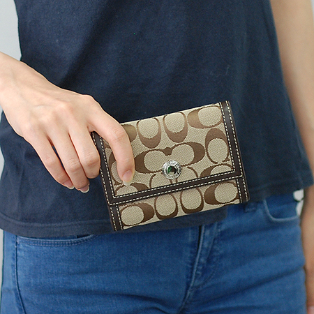 Coach(��ġ) �ñ׳�ó �ڰ��� 3�� ������ [�д����] �̹���6 - ���̺��� �߰���ǰ