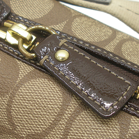 Coach(��ġ) 41115 �ñ׳��� PVC �Ŀ�ġ ����� �̹���3 - ���̺��� �߰���ǰ