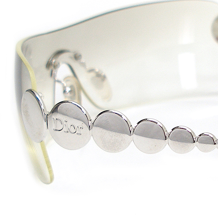 Dior(ũ����î���) ���� �ΰ� ��Ż ���� ���۶� �̹���4 - ���̺��� �߰���ǰ