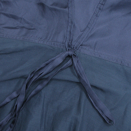 Armani(�Ƹ�����) ���� ���ǽ� �̹���3 - ���̺��� �߰���ǰ