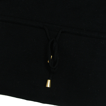 Armani(�Ƹ�����) �ĵ� ���� ���ǽ� �̹���4 - ���̺��� �߰���ǰ