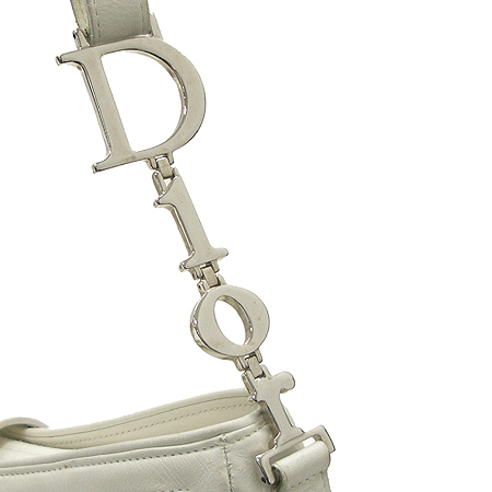 Dior(ũ����î���) ȭ��Ʈ ���� ��Ƽ ���� ����� �̹���3 - ���̺��� �߰���ǰ