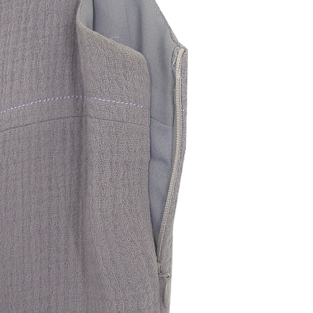 Armani COLLEZIONI(�Ƹ����� �÷�������) ���� ���ǽ� �̹���3 - ���̺��� �߰���ǰ