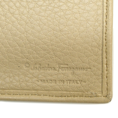 Ferragamo(��󰡸�) 22 4209 ���� ��ġ�� ��� ������ �̹���3 - ���̺��� �߰���ǰ