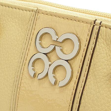 Coach(��ġ) ������ �÷� ���� �Ŀ�ġ �̹���4 - ���̺��� �߰���ǰ