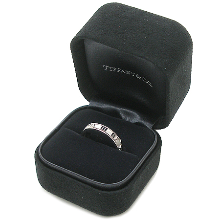 Tiffany(Ƽ�Ĵ�) 18K ȭ��Ʈ ��� 4MM ��Ʋ�� ����-15ȣ �̹���3 - ���̺��� �߰���ǰ