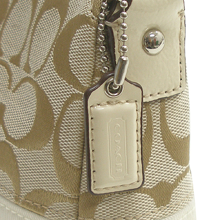 Coach(��ġ) 43933 �ñ״ϳ�ó �ڰ��� ���� ��Ʈ�� �̹���3 - ���̺��� �߰���ǰ