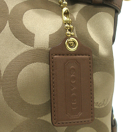 Coach(��ġ) �ñ׳��� �к긯 �ɾ�Ʈ 2WAY �̹���4 - ���̺��� �߰���ǰ