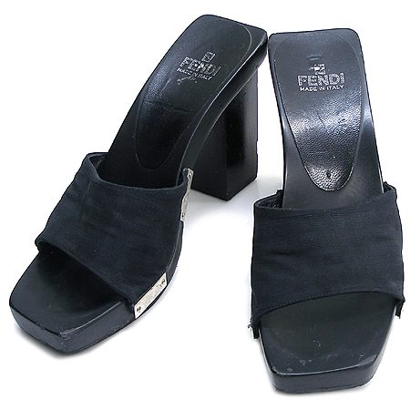 ���  ����