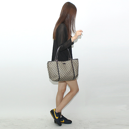 Gucci(����) 197953 GG�ΰ� PVC ��ũ���� Ʈ���� ����� �̹���7 - ���̺��� �߰���ǰ