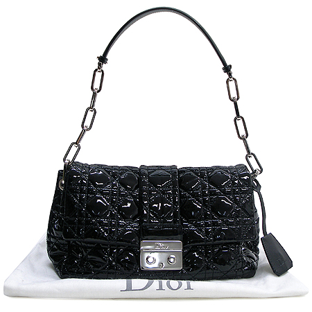 Dior(ũ����î���) M9802PVRK ���� ���̴�Ʈ ����� �̹���2 - ���̺��� �߰���ǰ