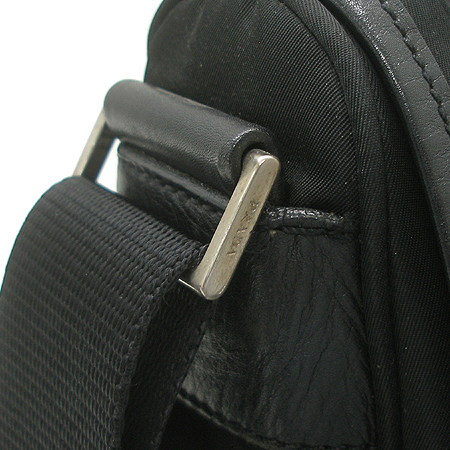 Prada(�����) BT0173 VELA SPORT �к긯 ũ�ν��� [�̾�������] �̹���5 - ���̺��� �߰���ǰ