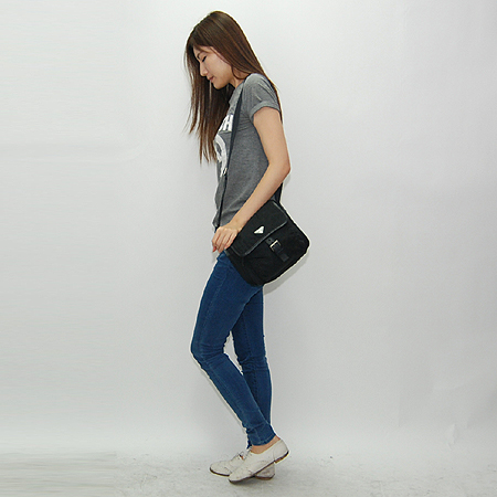 Prada(�����) BT0173 VELA SPORT �к긯 ũ�ν��� [�̾�������] �̹���7 - ���̺��� �߰���ǰ