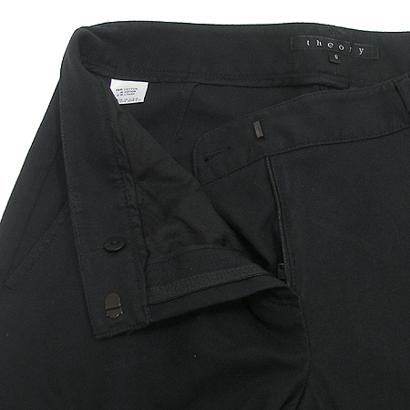 THEORY(��) ���� �̹���2 - ���̺��� �߰���ǰ