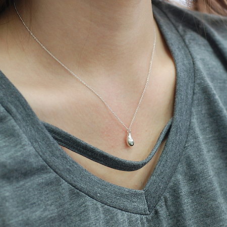 Tiffany(Ƽ�Ĵ�) ���� �䷹Ƽ 925(�ǹ�) Ƽ����(TEARDROP) �Ҵ�Ʈ ����� [�б�������] �̹���6 - ���̺��� �߰���ǰ