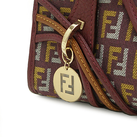 Fendi(���) 8BN147 FF �ΰ� ���� Ʈ���� ��Ʈ�� �̹���5 - ���̺��� �߰���ǰ