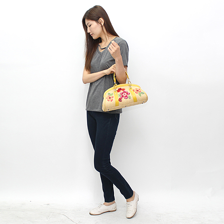 Dior(ũ����î���) WCE44070 ������ �к긯 �ö�� �ڼ� ���� ��Ʈ�� �̹���7 - ���̺��� �߰���ǰ
