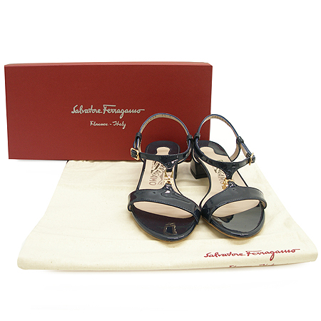Ferragamo(��󰡸�) DANDI ���� ��ġ�� ���̴�Ʈ ���� ���� �̹���2 - ���̺��� �߰���ǰ